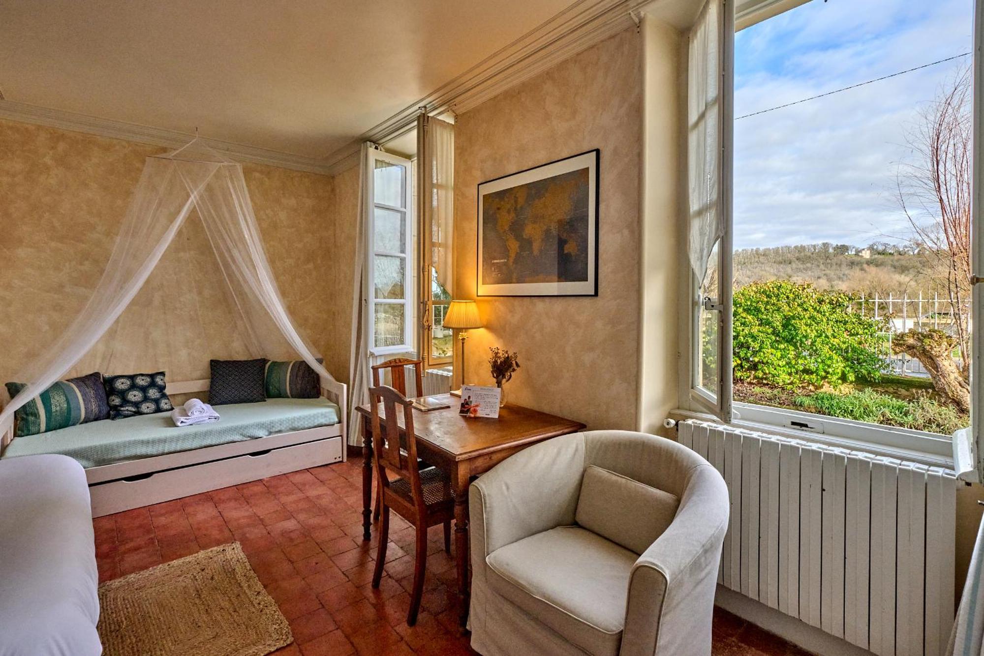 Le Nid Du Marinier Appartement Cuffy Buitenkant foto