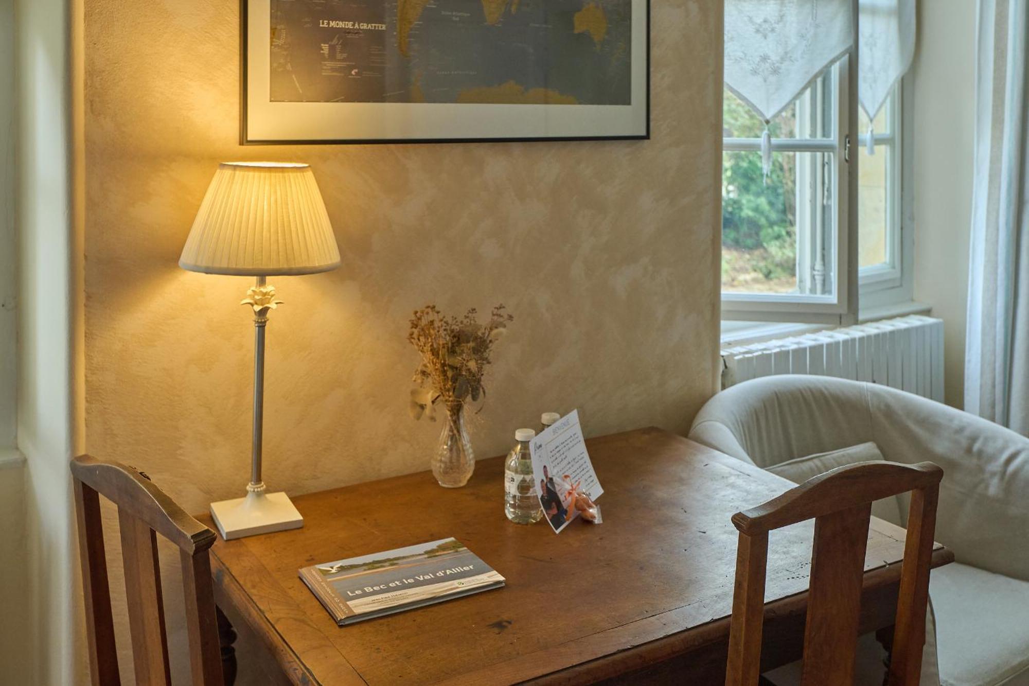 Le Nid Du Marinier Appartement Cuffy Buitenkant foto