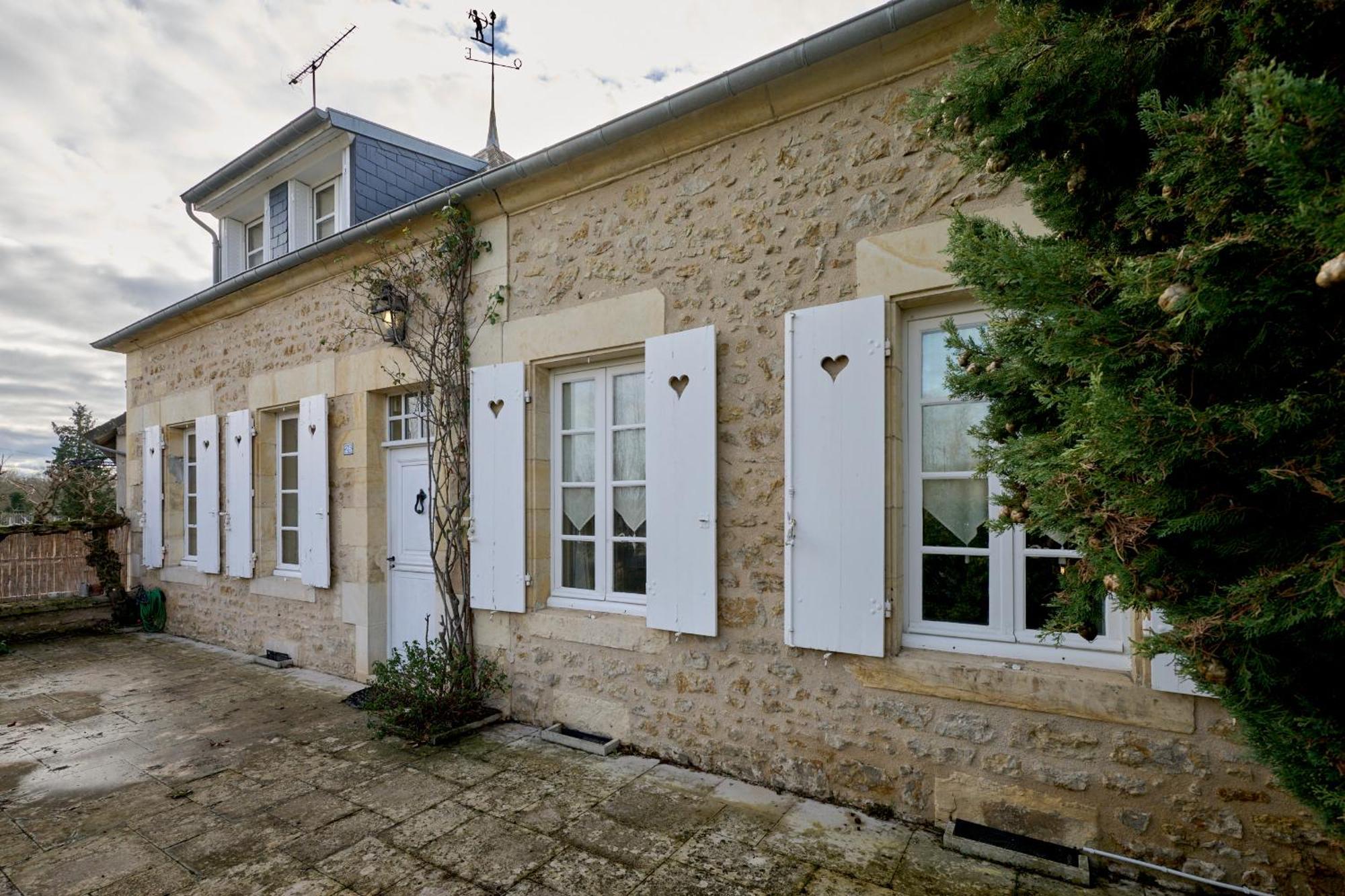 Le Nid Du Marinier Appartement Cuffy Buitenkant foto